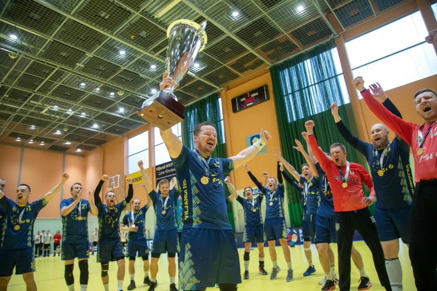 Nii nagu möödunud aastal, seisavad ka tänavu Balti liiga finaalis vastamisi Viljandi HC ja Põlva Serviti. Mullu saavutas kodusaalis võidu Viljandi meeskond. Pühapäeval leiab kohtumine aset Põlva Mesikäpa hallis.