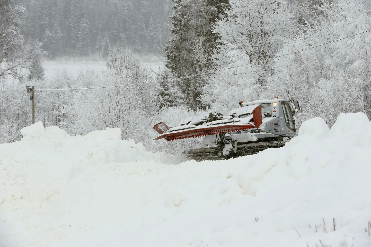 Lumepargi ehitus Väikesel Munamäel.
