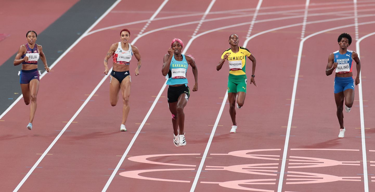 Shaunae Miller-Uibo (keskel) võitis teistel olümpiamängudel järjest 400 meetri jooksus kulla.