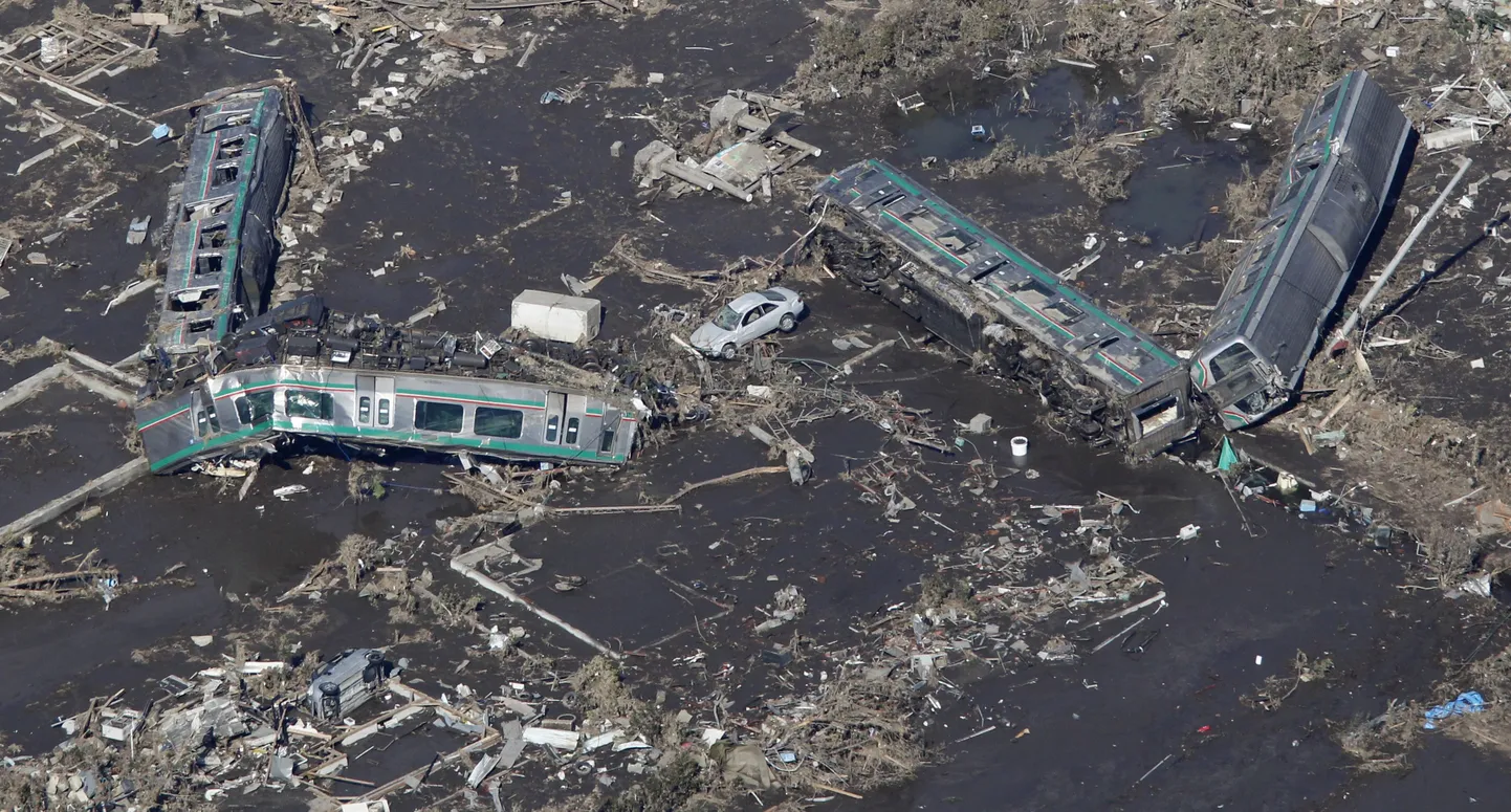 Maavärina ja tsunami tekitatud kahjustused Jaapanis.