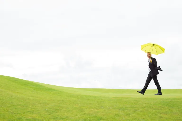 Eiko Kink (Äripäev): Hunt golfiväljakul
Golf ja jalgpall on kaks sporti, milleta läbi ei saa. Jalgpalli Peter Hunt juba toetab, nüüd sai valmis ka golfiväljak.