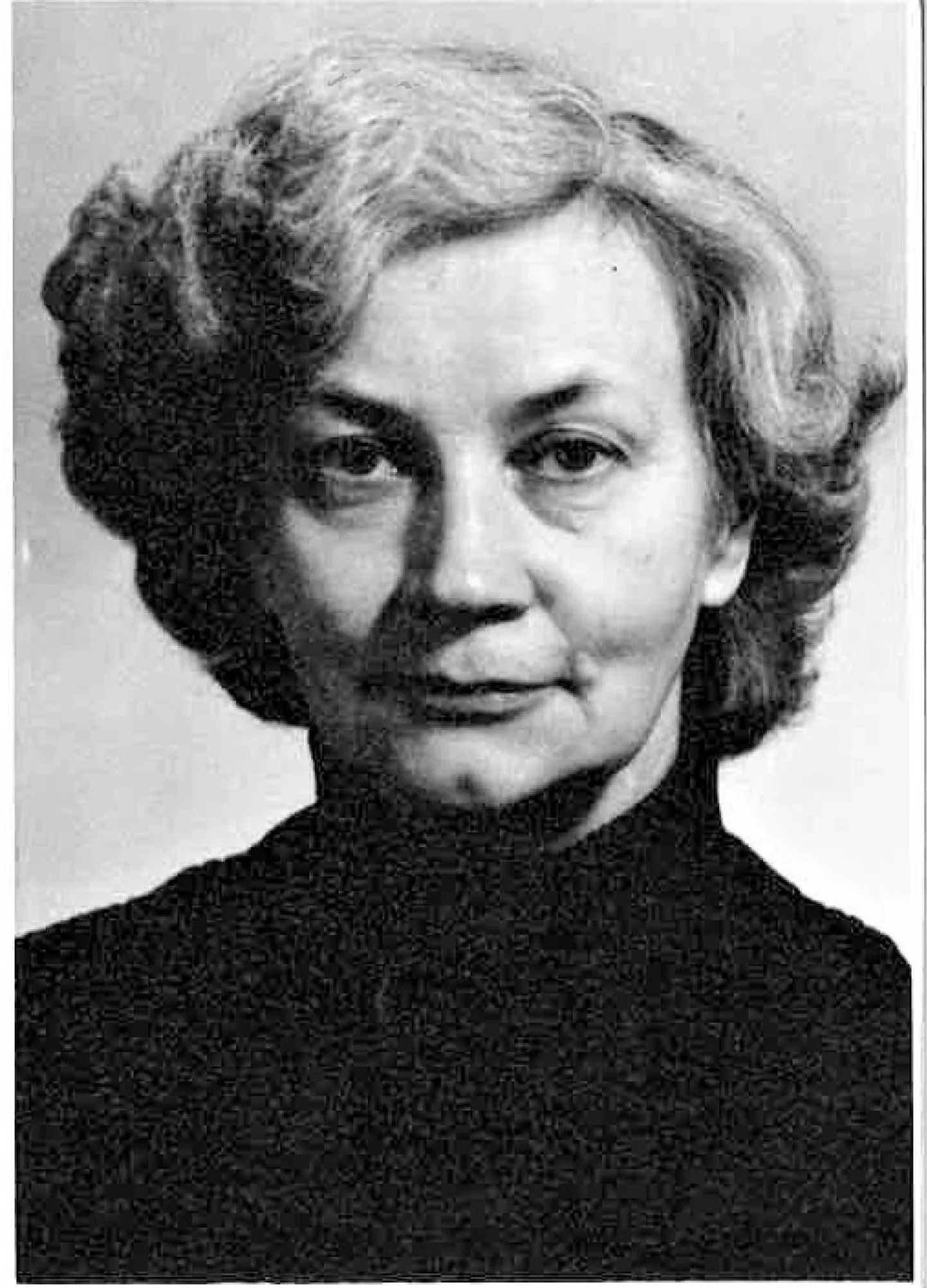 Eva Novek.