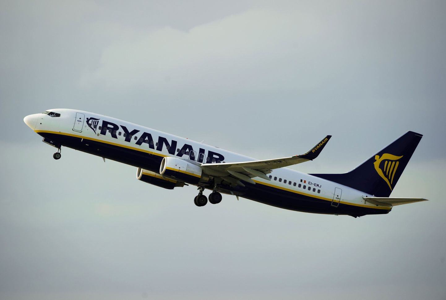 Ryanair valetas läbi vulkaanituha lendamise kohta?