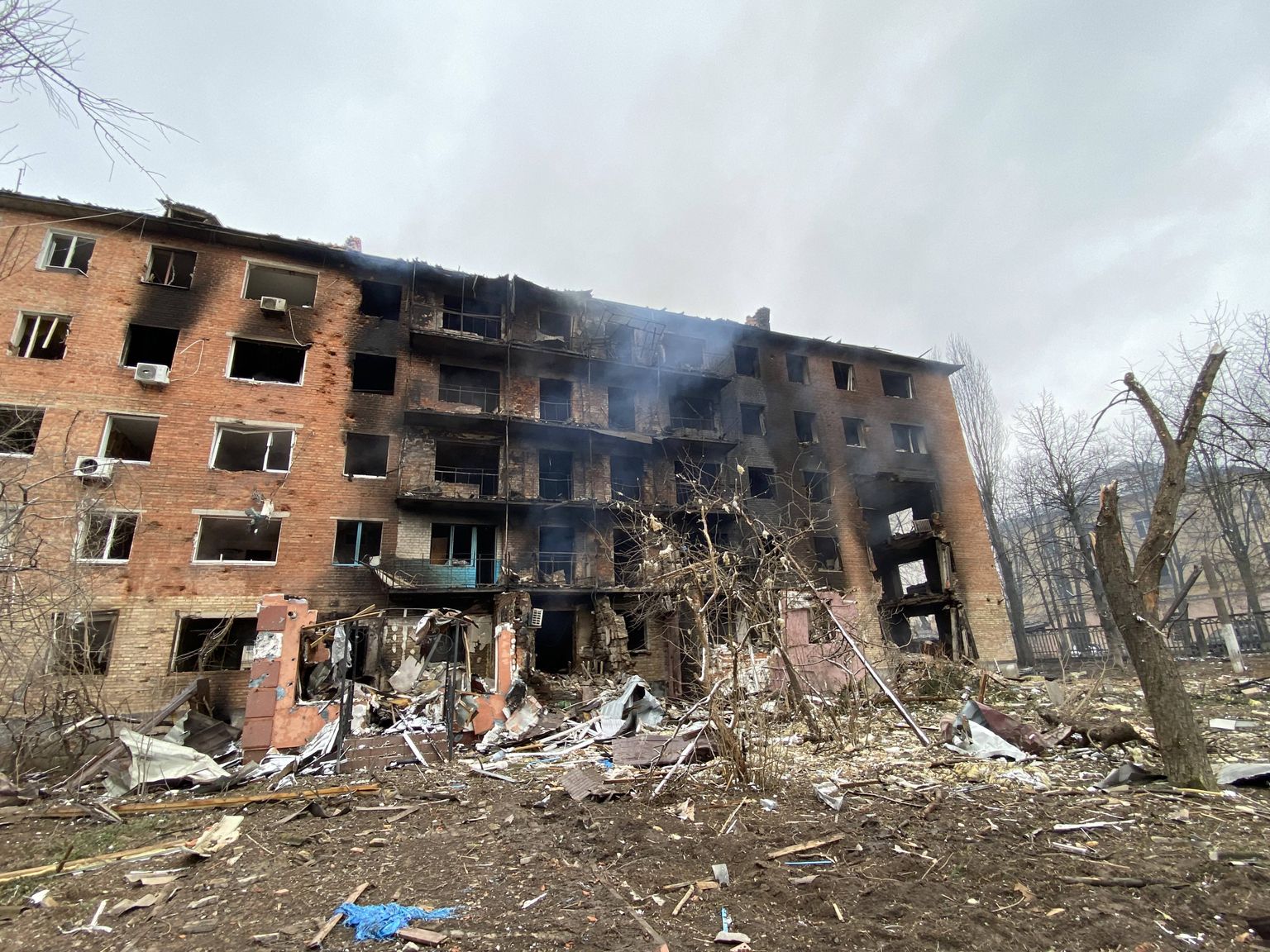 Sõjas purustatud elumaja Kiievi lähedal Ukrainas 2022 märtsis.
