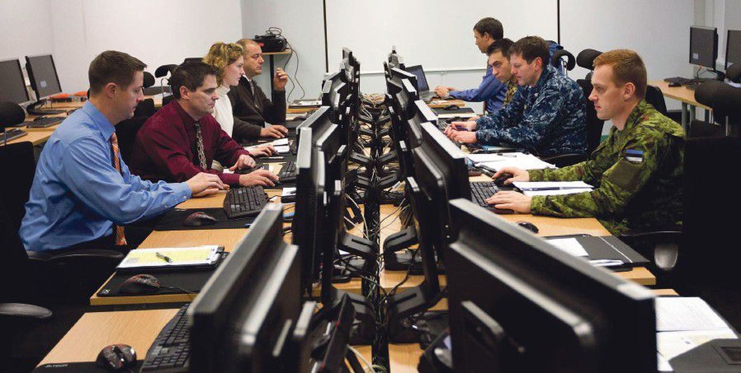 Otse rindelt: selline vaatepilt avanes NATO suurimal küberkaitseõppusel «Cyber Coalition».