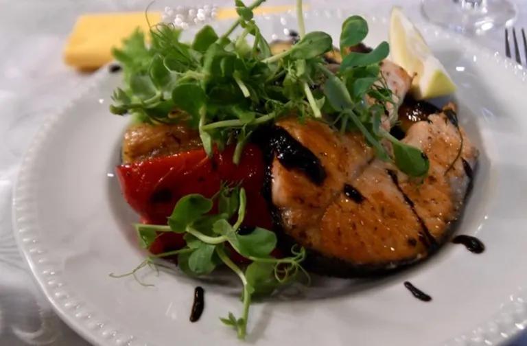 В кафе "Арсенал" в центре Ротко готовят вкусно!