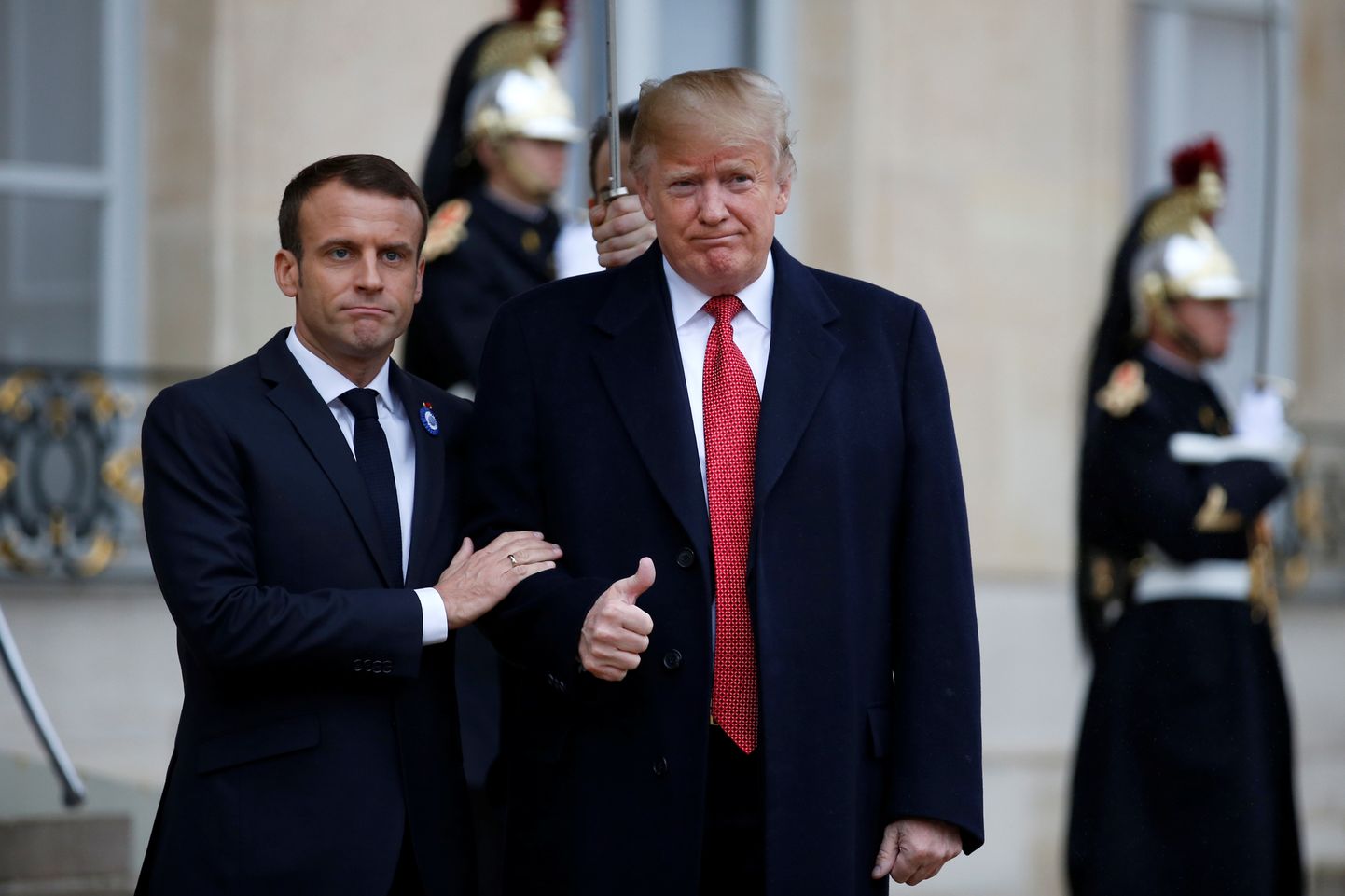 ASV prezidents Donalds Tramps Elizejas pilī Parīzē tiekas ar Francijas prezidentu Emanuelu Makronu