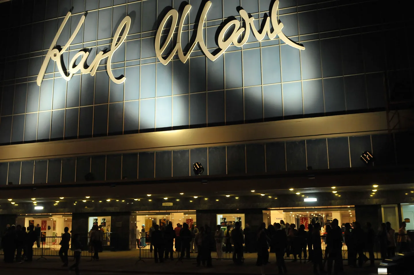 Karl Marxi teater Havannas.