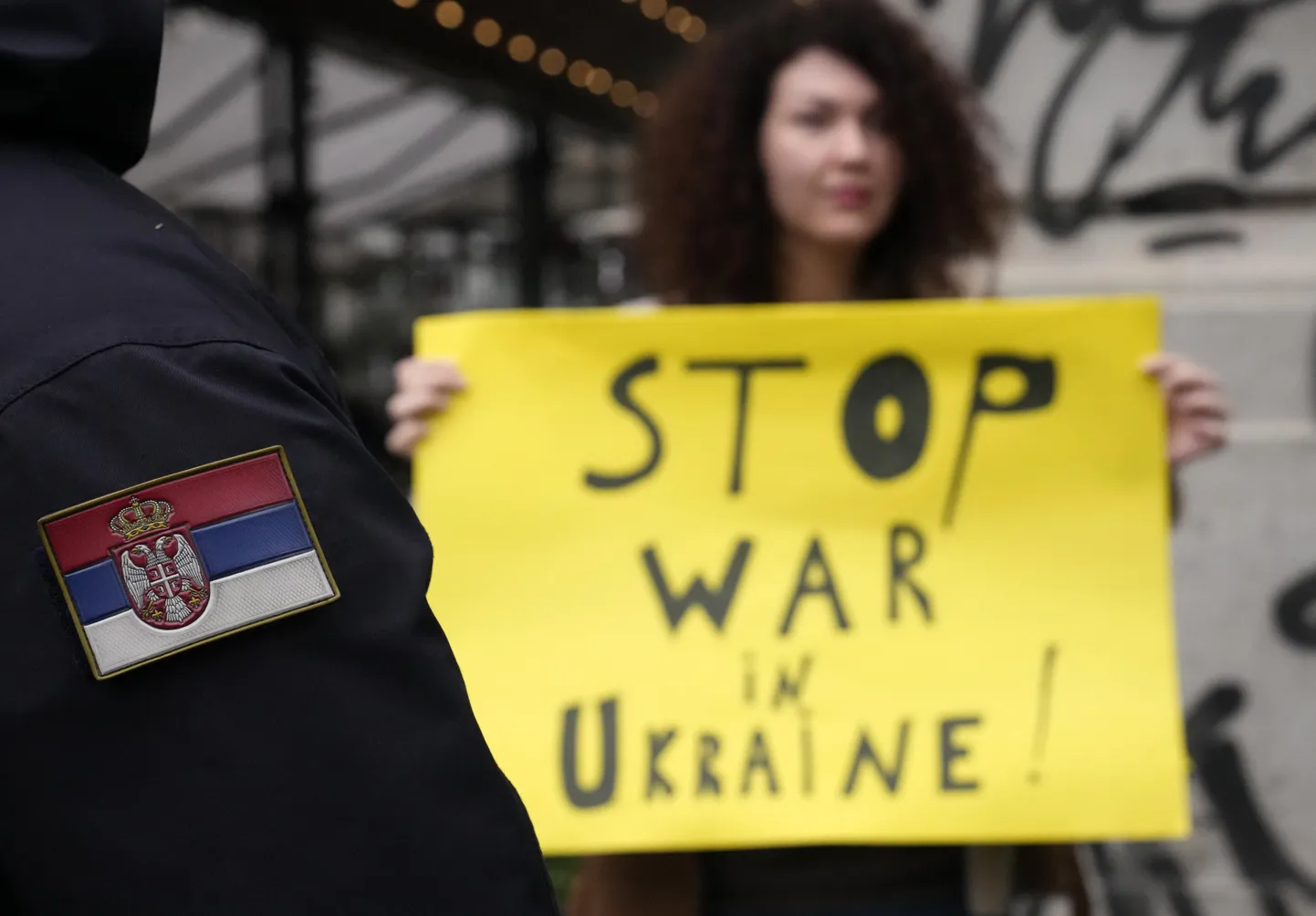 Serbia politsei Ukraina sõja vastasel meeleavaldusel Belgradis märtsis 2022. aastal.