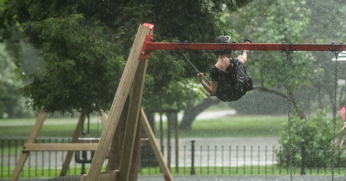 Tirsdag vil luften i Latvia varme opp til +27 grader enkelte steder;  regn vil nærme seg fra vest i landet – Værnyheter – TVNET