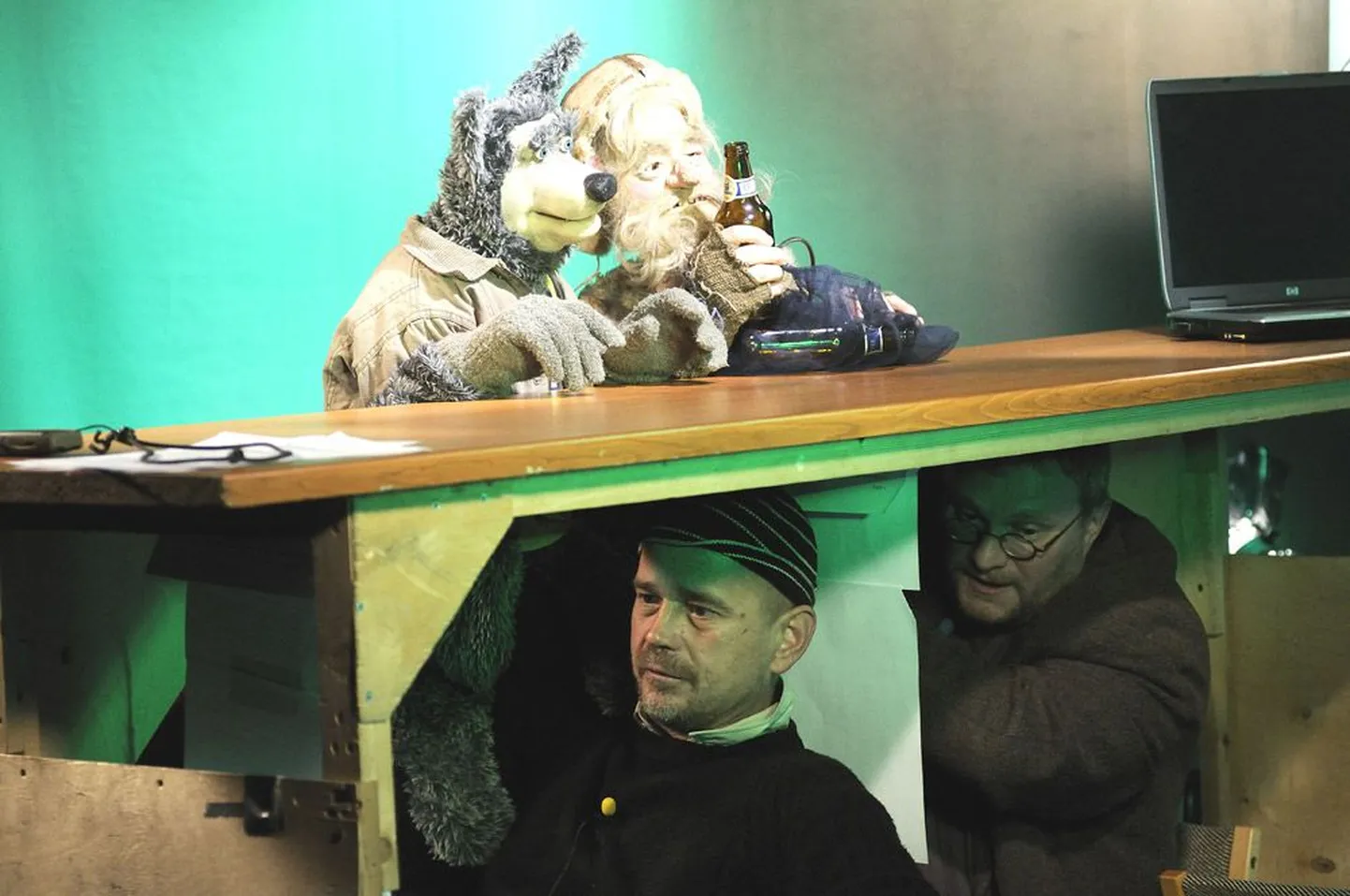 16. jaanuaril näeb esimest korda Kanal 2 ekraanil seni ETVs jooksnud sarja «Pehmed ja karvased». Käpiknukkudele annavad hääle teiste seas ka Tõnu Oja ja Hardi Volmer.