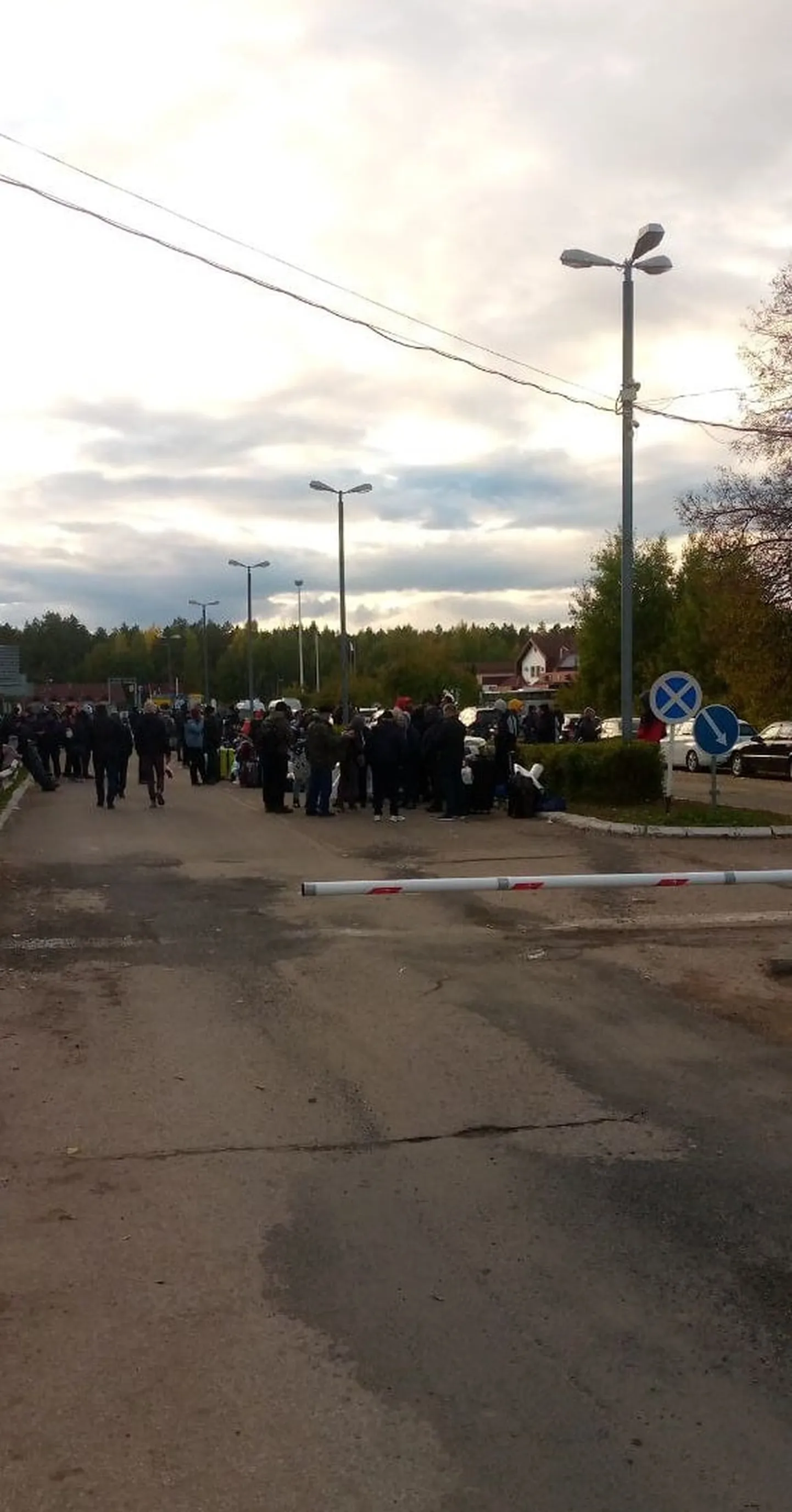 Очередь на российско-эстонской границе.