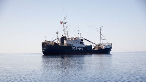 Vabaühenduse päästelaev sattus vastasseisu Liibüa rannavalvega