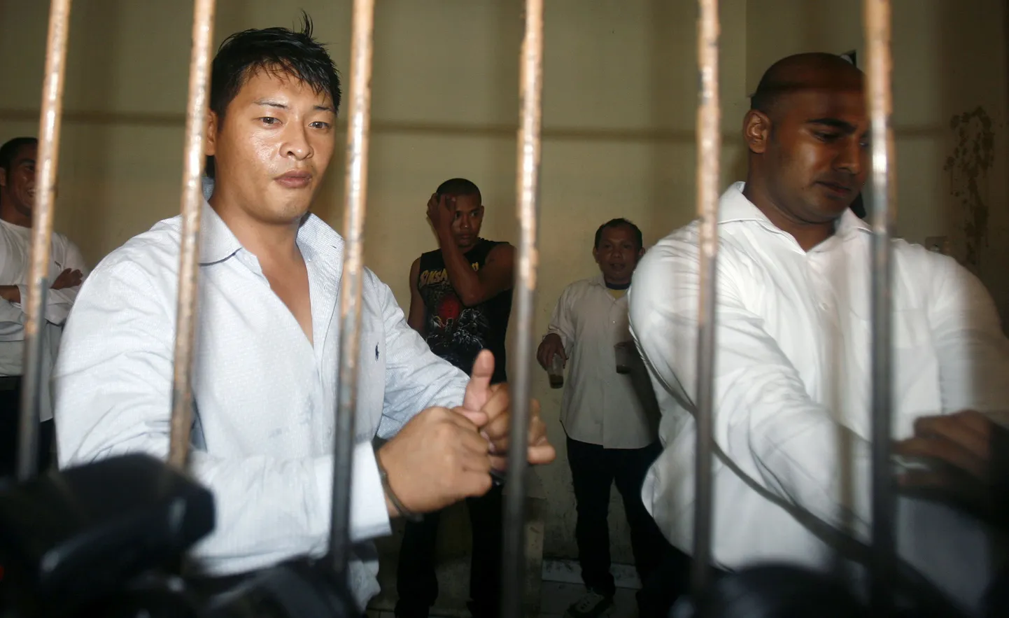 Austraalia kodanikud Andrew Chan (vasakul) ja Myuran Sukumaran kohtuotsuse ootel.